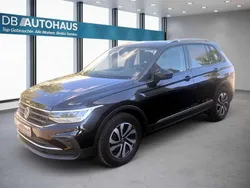 Schwarz Gebraucht 2023 VW Tiguan Active SUV | 23.550 € (Guter Preis)