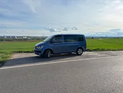 Blau Gebraucht 2017 VW T6 Van | 29.600 € (Fairer Preis)