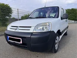 Weiß Gebraucht 2009 Citroën Berlingo First Van / Kleinbus | 2.999 € (Fairer Preis)
