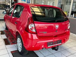 Rot "passion" Gebraucht 2009 Dacia Sandero Basis Kleinwagen | 3.750 € (Teuer)