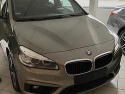 Beige Gebraucht 2016 BMW 220 Active Tourer Van / Kleinbus | 13.500 € (Fairer Preis)