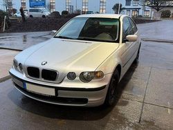 Silber Gebraucht 2001 BMW 316 Limousine | 3.600 € (Etwas zu teuer)