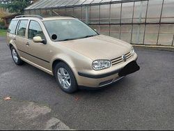 Beige Gebraucht 2001 VW Golf IV Comfortline Kombi | 1.999 € (Fairer Preis)