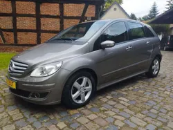 Kometgrau metalliclack Gebraucht 2006 Mercedes 200 Van / Kleinbus | 3.450 € (Etwas zu teuer)