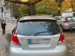 Weiß Gebraucht 2006 Chevrolet Kalos Limousine | 950 €