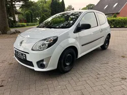 Weiß Gebraucht 2011 Renault Twingo Authentique Kleinwagen | 3.650 € (Fairer Preis)