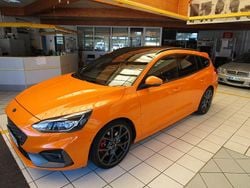 Orange Gebraucht 2019 Ford Focus ST Limousine | 24.490 € (Etwas zu teuer)