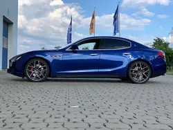 Blau Gebraucht 2016 Maserati Ghibli Coupé | 29.500 € (Teuer)
