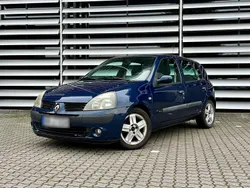 Blau Gebraucht 2004 Renault Clio II Expression Limousine | 910 € (Guter Preis)