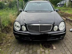 Mercedes E320