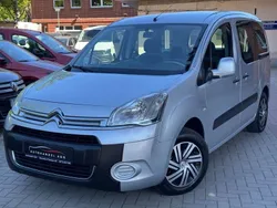 Silber Gebraucht 2015 Citroën Berlingo Tendance Van / Kleinbus | 6.500 € (Etwas zu teuer)