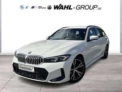 Alpinweiß uni Gebraucht 2025 BMW 318 M Sport Kombi | 39.890 € (Fairer Preis)