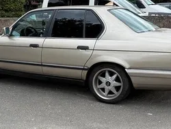 Beige Gebraucht 1989 BMW 730 Limousine | 10.500 €
