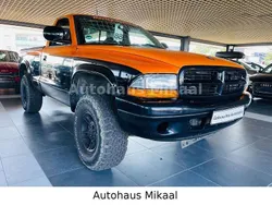 Schwarz Gebraucht 1999 Dodge Dakota SUV | 9.999 €