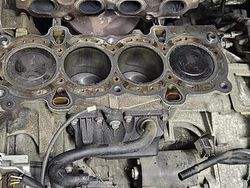 Silber Gebraucht 2003 Mazda 2 Kleinwagen | 2.000 € (Etwas zu teuer)