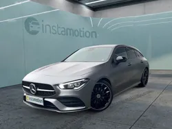 Grau Gebraucht 2020 Mercedes CLA220 Shooting Brake AMG Kombi | 38.530 €