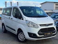 Weiß Gebraucht 2017 Ford Transit Custom Van / Kleinbus | 17.498 € (Guter Preis)