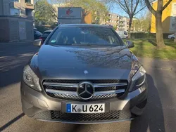 Grau Gebraucht 2013 Mercedes 220 AMG Limousine | 11.200 €