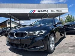 Schwarz Gebraucht 2023 BMW 318 Shadowline Kombi | 26.990 € (Superpreis)