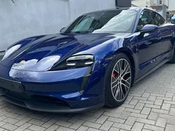 Blau Gebraucht 2020 Porsche Taycan 4S Performance Package Limousine | 53.900 € (Guter Preis)