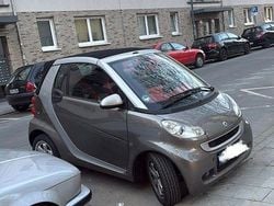 Grau Gebraucht 2011 Smart ForTwo Cabrio Cabrio | 4.600 € (Fairer Preis)