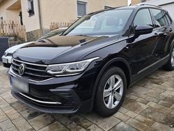 Schwarz Gebraucht 2021 VW Tiguan United SUV | 26.400 € (Fairer Preis)