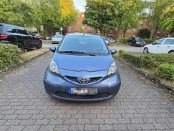 Blau Gebraucht 2008 Toyota Aygo Team Kleinwagen | 3.490 € (Fairer Preis)