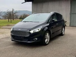 Schwarz Gebraucht 2016 Ford S-MAX Titanium Van / Kleinbus | 5.600 €