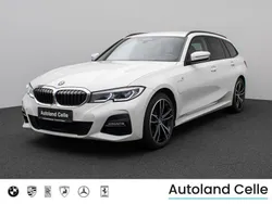 Alpinweiss uni300 Gebraucht 2021 BMW 330e M Sport Kombi | 32.999 € (Guter Preis)