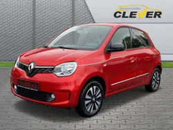 Dezirrot Neu 2024 Renault Twingo Techno Kleinwagen | 21.900 € (Etwas zu teuer)