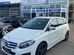 Weiß Gebraucht 2015 Mercedes B180 Van / Kleinbus | 14.900 € (Teuer)