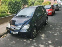 Schwarz Gebraucht 2001 Mercedes A190 Limousine | 2.000 € (Etwas zu teuer)