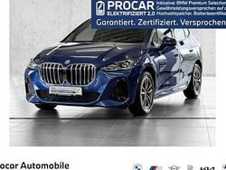 Blau Gebraucht 2022 BMW 225 Active Tourer Luxury Line Van / Kleinbus | 33.950 € (Etwas zu teuer)