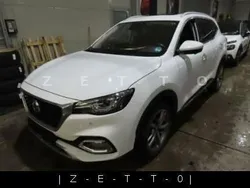 Weiß Gebraucht 2022 MG EHS Luxury SUV | 21.000 € (Etwas zu teuer)