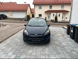 Blau Gebraucht 2011 Ford Fiesta Kleinwagen | 1.750 €