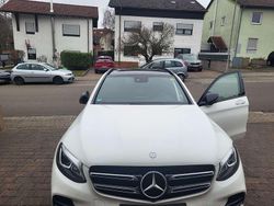 Weiß Gebraucht 2016 Mercedes GLC250 SUV | 29.950 € (Fairer Preis)