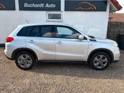 Grau Gebraucht 2015 Suzuki Vitara Active SUV | 9.500 € (Fairer Preis)