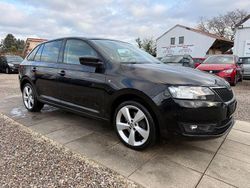 Schwarz Gebraucht 2015 Skoda Rapid Sport Kombi | 9.999 € (Guter Preis)