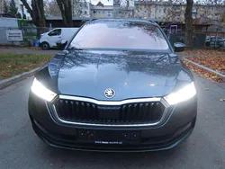Quarzgrau metallic Gebraucht 2021 Skoda Octavia Clever Kombi | 24.999 € (Fairer Preis)