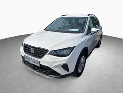 Weiss Gebraucht 2024 Seat Arona Style SUV | 18.440 € (Guter Preis)