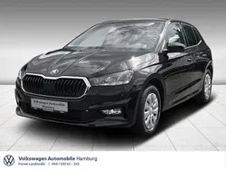 Blackmagic perleffekt (metallic) Gebraucht 2024 Skoda Fabia Selection Limousine | 18.930 € (Fairer Preis)