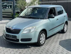 Grün Gebraucht 2009 Skoda Fabia Limousine | 4.799 €