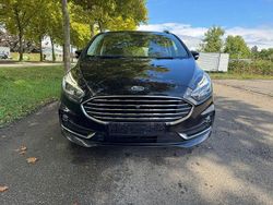 Schwarz Gebraucht 2020 Ford S-MAX Titanium Van / Kleinbus | 11.999 €