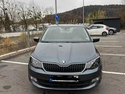 Grau Gebraucht 2017 Skoda Fabia Style Kombi | 9.900 € (Guter Preis)