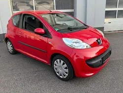 Rot Gebraucht 2007 Peugeot 107 Kleinwagen | 1.450 € (Fairer Preis)