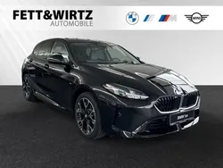 Saphirschwarz metallic Neu 2025 BMW 120 M Sport Kleinwagen | 38.990 € (Fairer Preis)