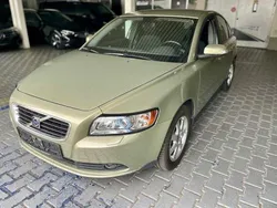 Grün Gebraucht 2009 Volvo S40 Kinetic Limousine | 6.490 €