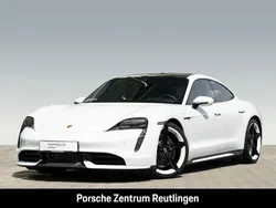 Carraraweißmetallic Gebraucht 2022 Porsche Taycan Turbo Limousine | 84.560 € (Guter Preis)