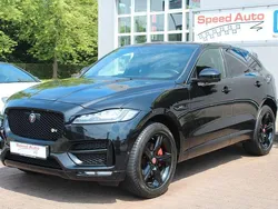 Santorini black Gebraucht 2018 Jaguar F-Pace R-Sport SUV | 31.490 € (Fairer Preis)