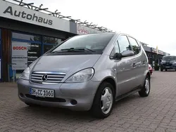 Sibermetallc Gebraucht 2001 Mercedes A140 Classic Van / Kleinbus | 2.495 € (Teuer)